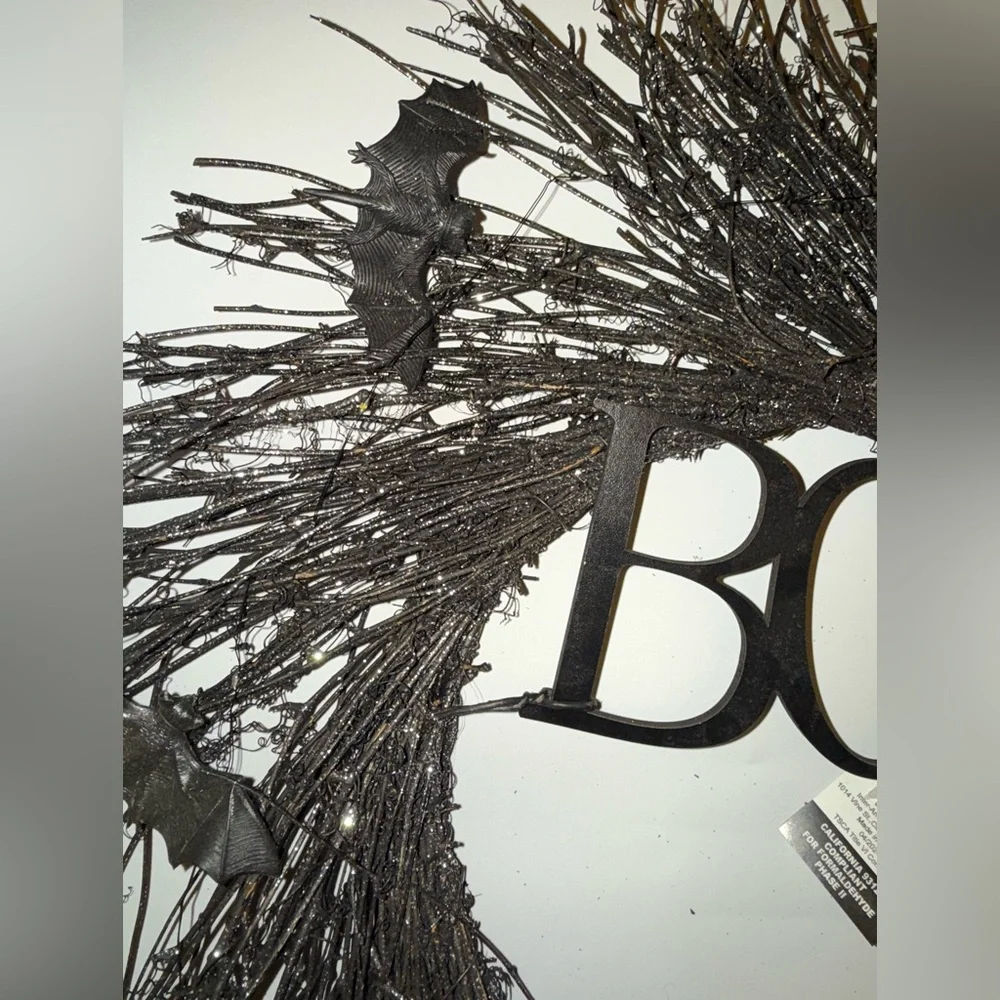 Halloween Boo Wreath with Bats - Black-Never Used!